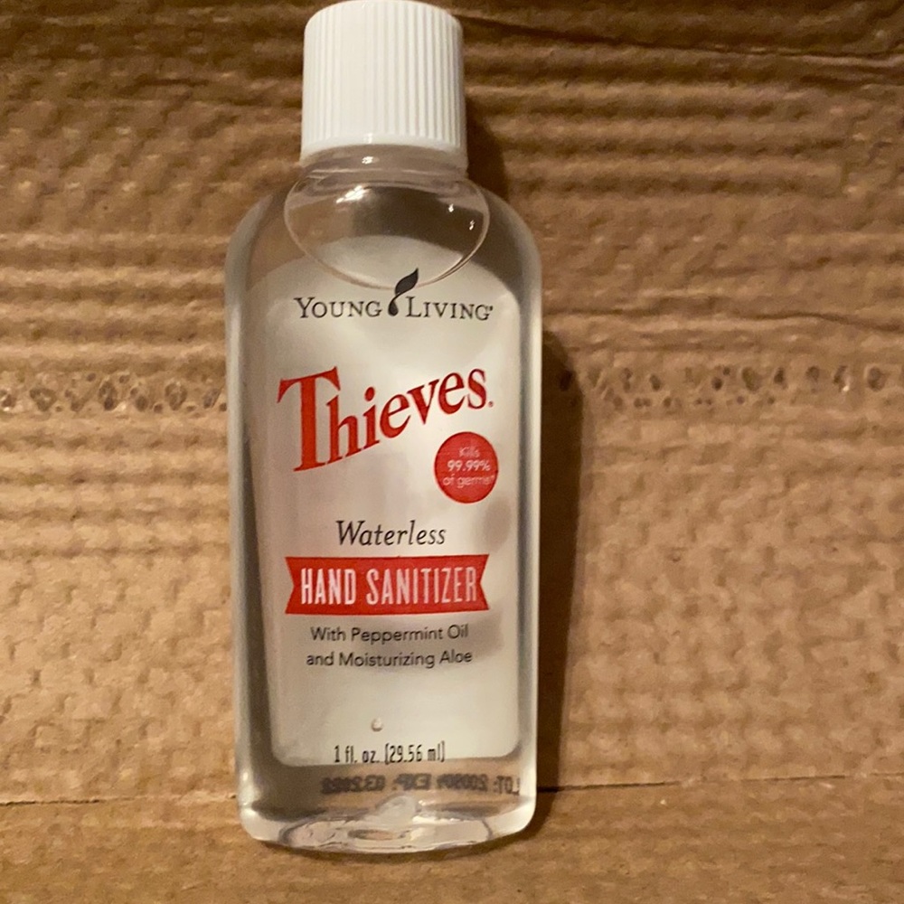Young Living Thieves 1 fl oz